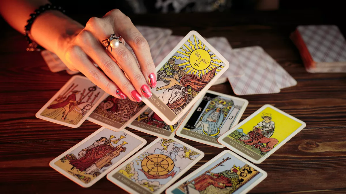 Cartas da Côrte do Tarot - Lição 13 - Curso de Tarot Online Gratis